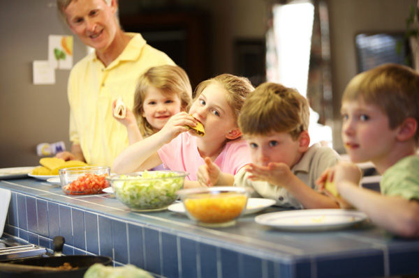 kids eating