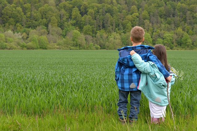 Improving the Sibling Bond between Your Childrenn