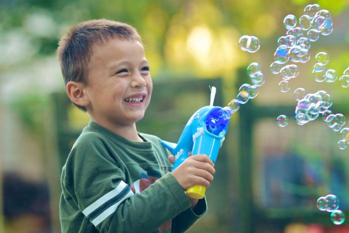 bubble gun familly bonding